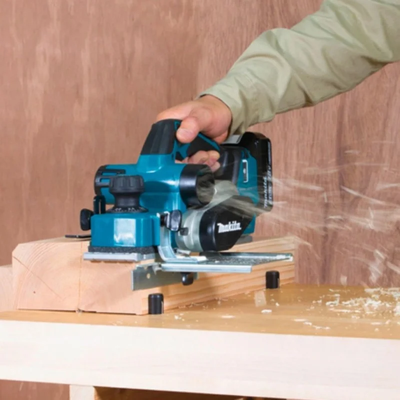 Акумулаторно безчетково ренде Makita DKP181Z, 18V, 82 мм 