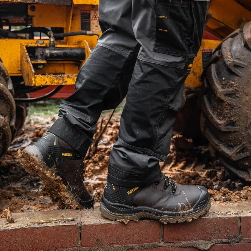Работни обувки - Dewalt, Newark Brown Buffalo, размер 43, DWF50140-133-9