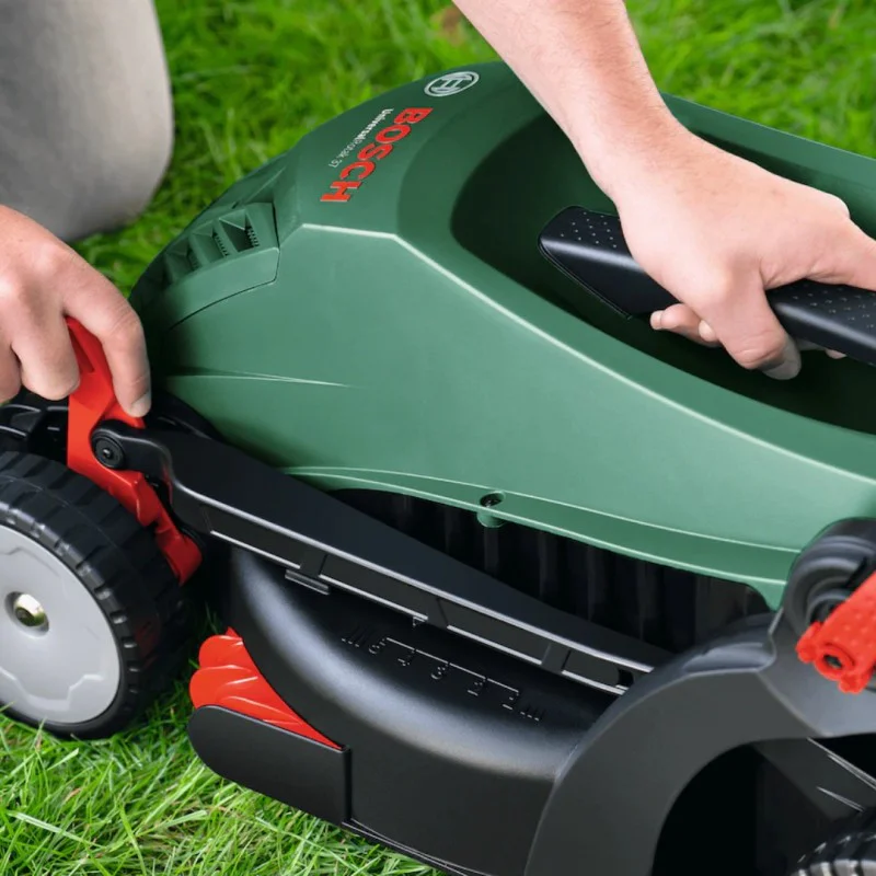 Electric lawn mower Bosch UniversalRotak 37-555 06008A6501