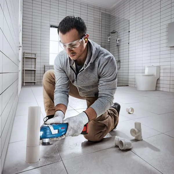 Cordless Multifunction Tool Bosch GOP 185-LI 06018G2020