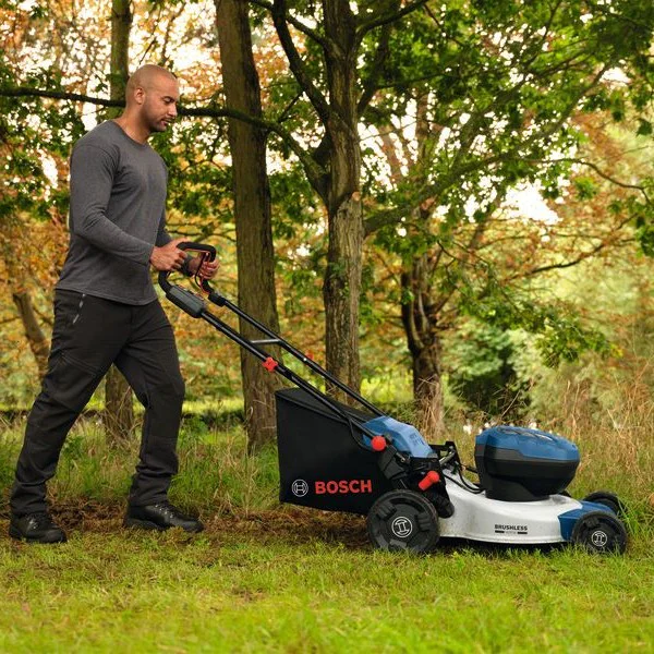 Cordless lawn mower Bosch GRA 18V2-46SP 06008C8200