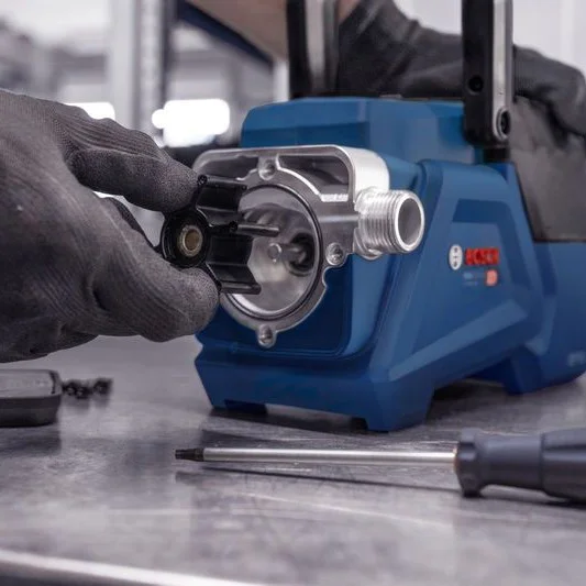 Bosch Cordless Transfer Pump GTP18V-28 06019R6000