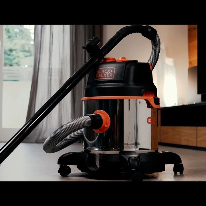 Прахосмукачка за сухо и мокро почистване BLACK+DECKER BXVC20XTE 20 л
