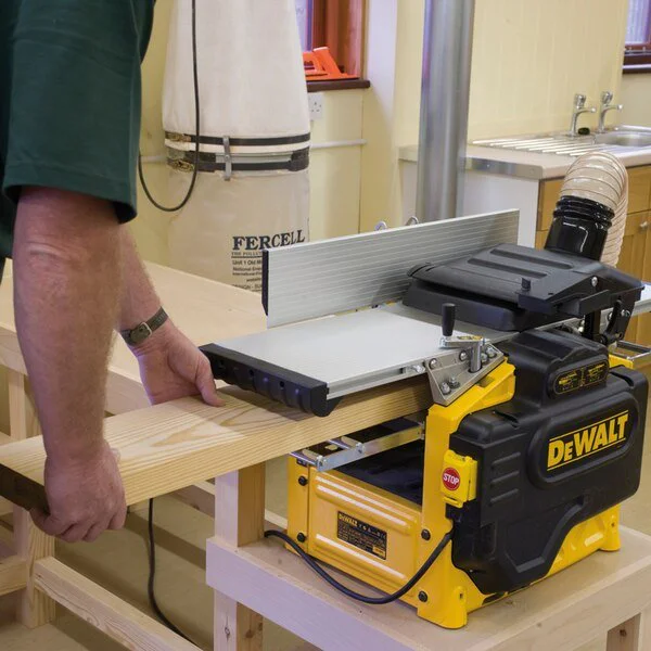 Щрайхмус и абрихт машина DEWALT D27300-QS 260 мм, 2100 W