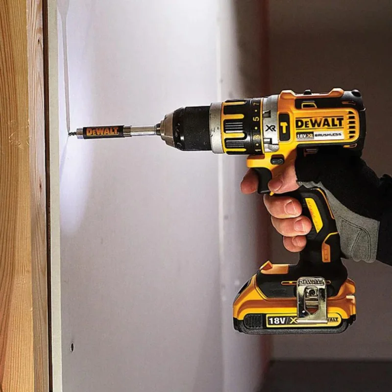 Магнитен държач за битове DeWalt DT90394 с водач и самоприбираща се втулка