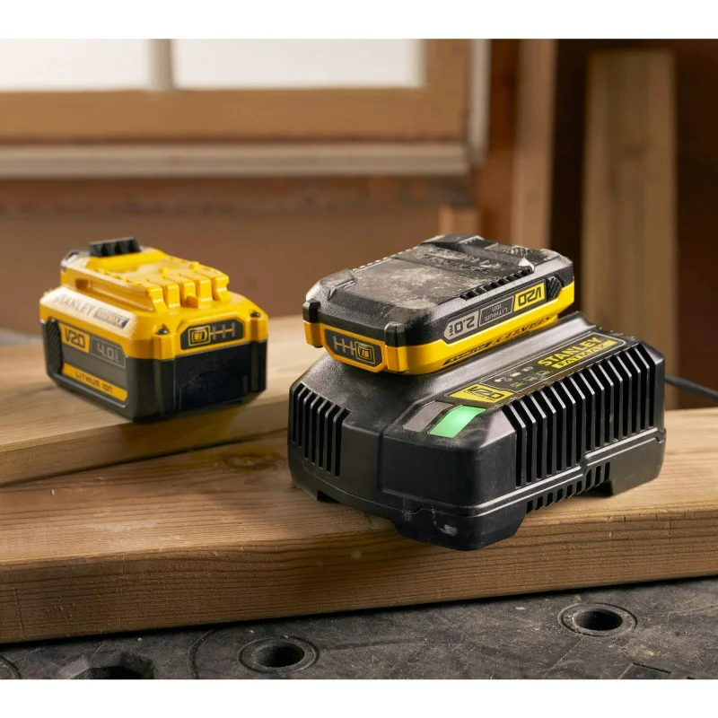 Зарядно устройство Stanley 18V V20 4A Fast Charger SFMCB14-QW