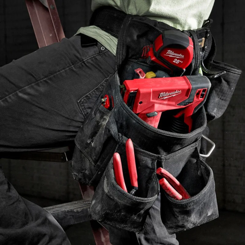 Milwaukee M12BST-0 Cordless Tacker / 4933459634