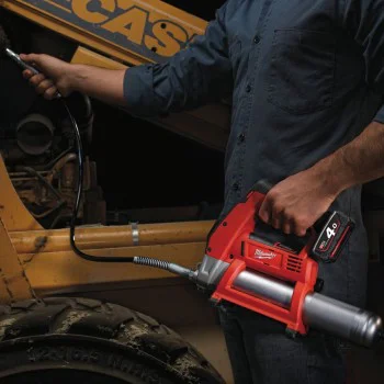 Акумулаторна гресьорка Milwaukee M12 GG-401B