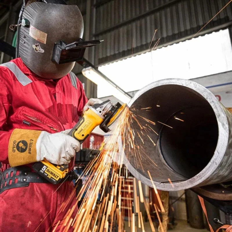 Cordless angle grinder DeWALT DCG405P2, 18 V, 5Ah, 125 mm