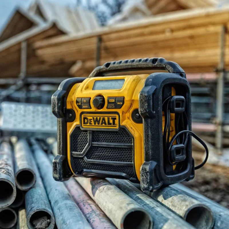 DeWALT DCR020 radio receiver, 18V / 230V