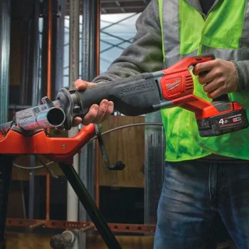 Саблен трион Milwaukee M18 BSX-0 / 4933447275