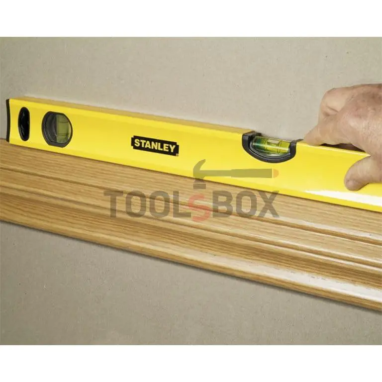 Aluminium spirit level STANLEY STHT1-43103 600 mm, 0.50 mm/m