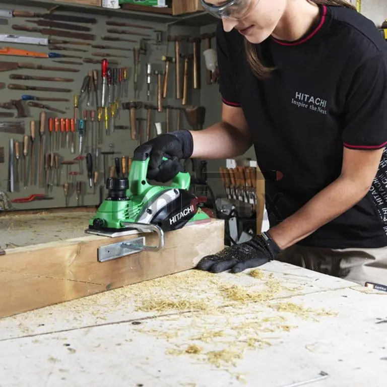 Electric planer HITACHI P20SF , 620W