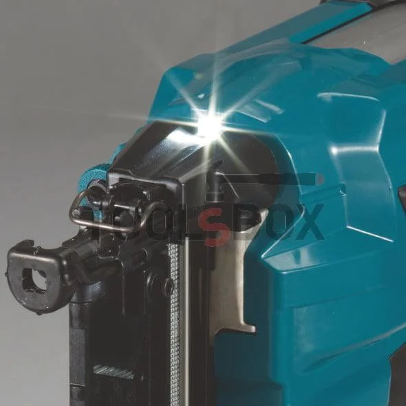 Makita DBN600Z cordless wood chipper, 18V, 16GA