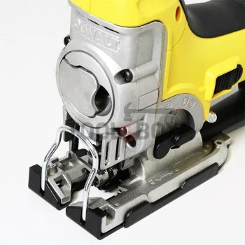 Прободен Трион - Зеге DeWALT DW333K 701 W , 26 мм , 45°