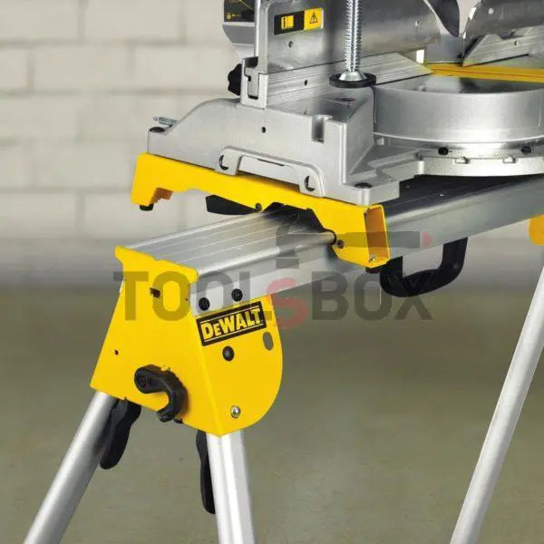 Multifunction table DEWALT DE7033