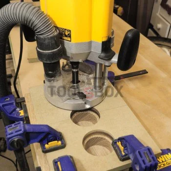 Оберфреза DeWALT DW625EK
