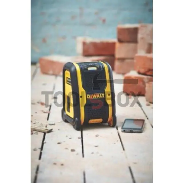 DeWALT DCR006 Bluetooth speaker