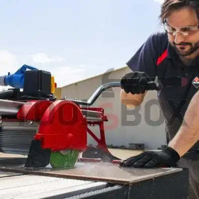 Circular cutting machine for building materials with guide beam 1100 W, 230 V, 2790 rpm, f 200 mm / Rubi 54911 DV-200