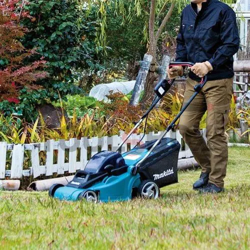 Cordless Wheeled Lawnmower Makita DLM380Z , 18V + 18V