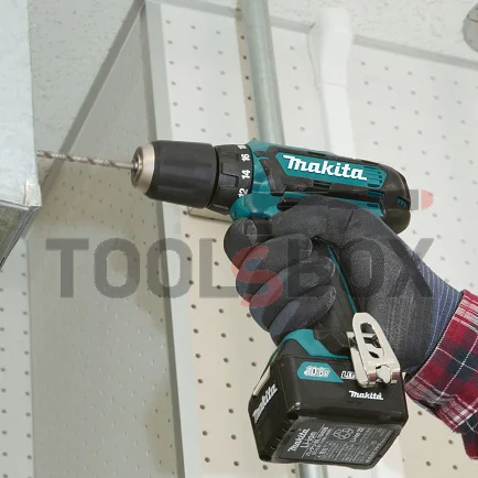 Акумулаторен винтоверт Makita DF331DZ, 10.8 V, 30 Nm
