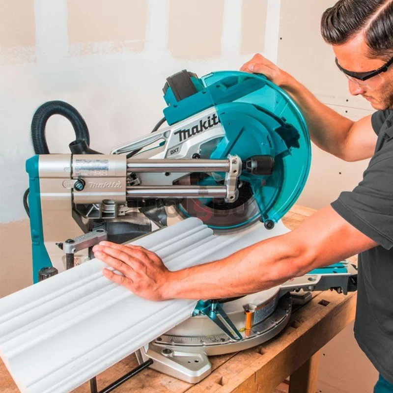 Makita LS1219L Benchtop Immersion Circular Saw