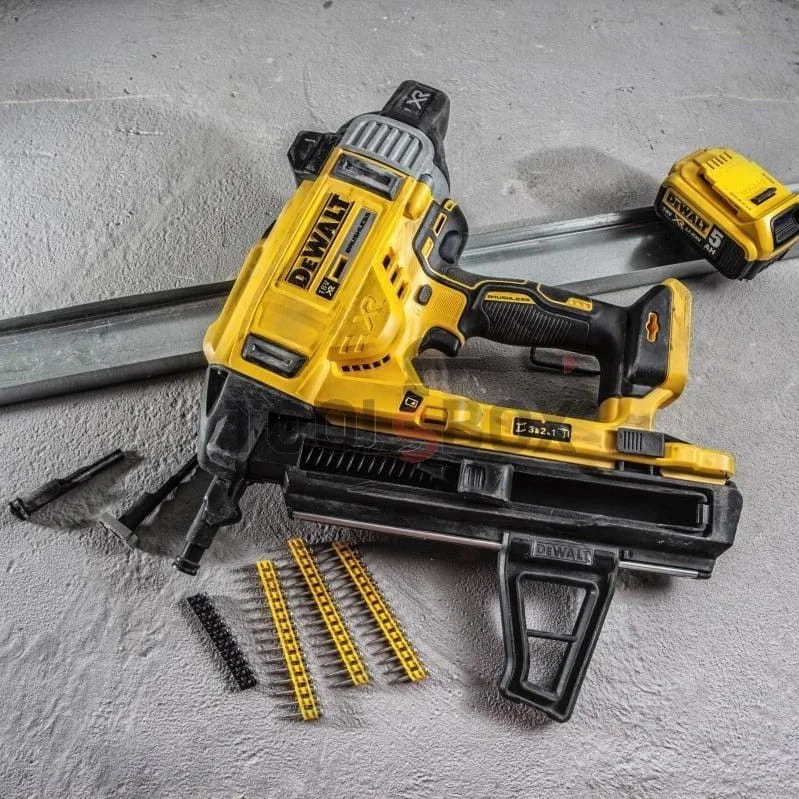 DeWALT DCN890P2 Direct Mount Concrete Tacker/Gun, 18V