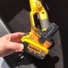 Adapter / Adapter Dewalt DCA1820 Li-Ion , 18V