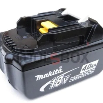 Акумулаторна батерия 2 броя комплект Makita 18 V , 3 Ah + зарядно