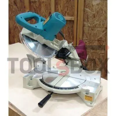 Circular saw with gerring / table saw for wood Makita LS1040 , 1650 W , Ø 260 mm