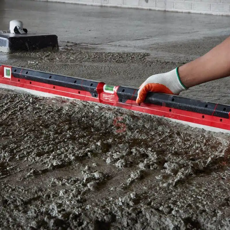 Milwaukee Hand Level 4932459895 / 180CM REDSTICK CONCRETE LEVEL