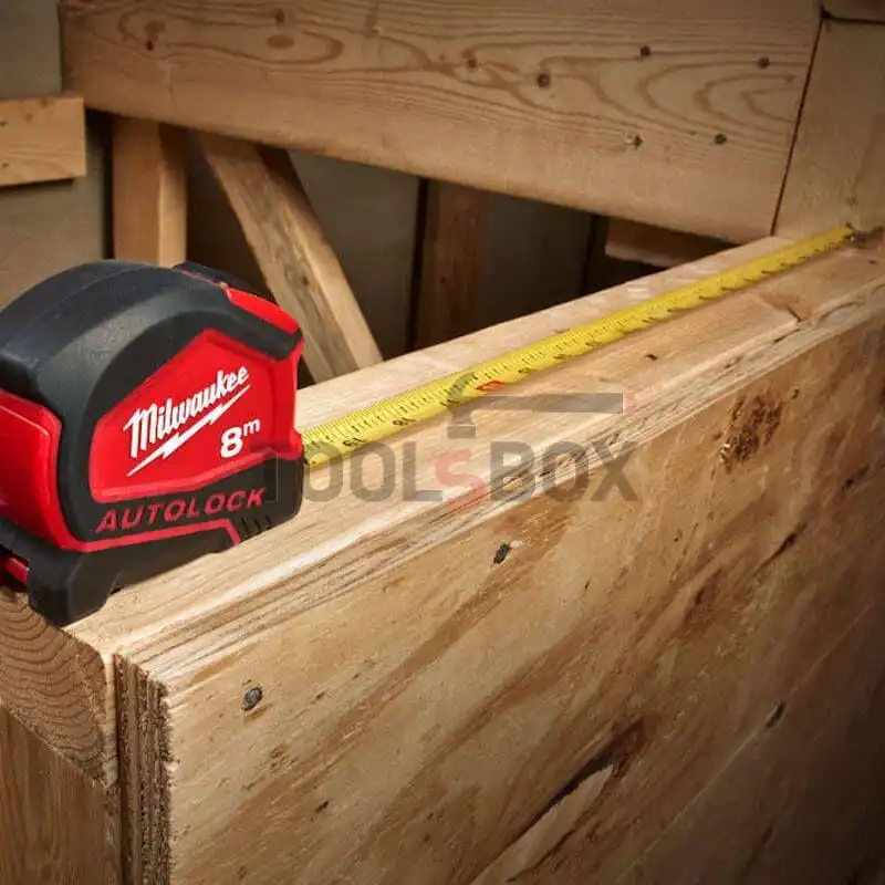 Milwaukee 8m auto locking roller shutter 4932464664 / AUTOLOCK