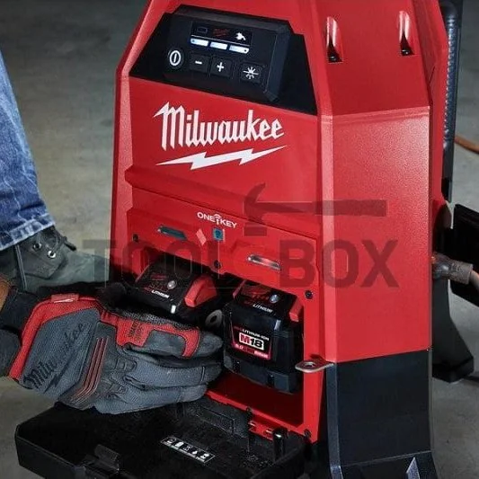Milwaukee Flashlight M18 ONESLDP-0, M18 TM ONE-KEY TM LED / 4933459160