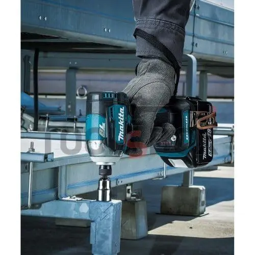 Makita DTD170Z Cordless Impact Driver / 18V Li-Ion