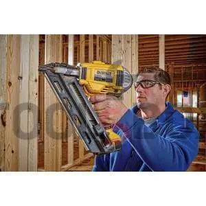 Акумулаторен Такер DeWALT DCN690N , Без Зарядно и Батерия