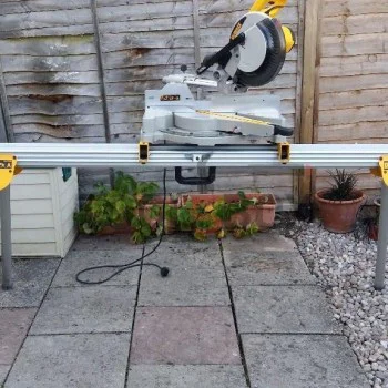 DeWALT DE7023 multifunction workbench