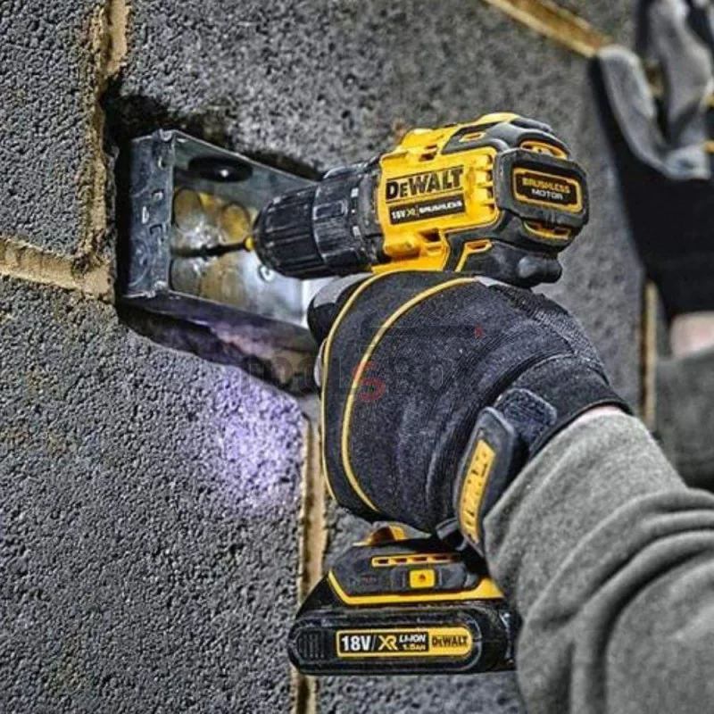 Cordless brushless screwdriver DeWalt DCD708D1T / 18V / 65Nm