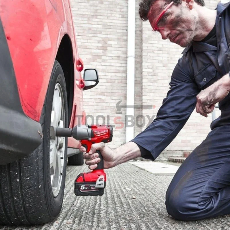 Cordless impact wrench Milwaukee M18FHIWF12-502X, 1898Nm, Brushless