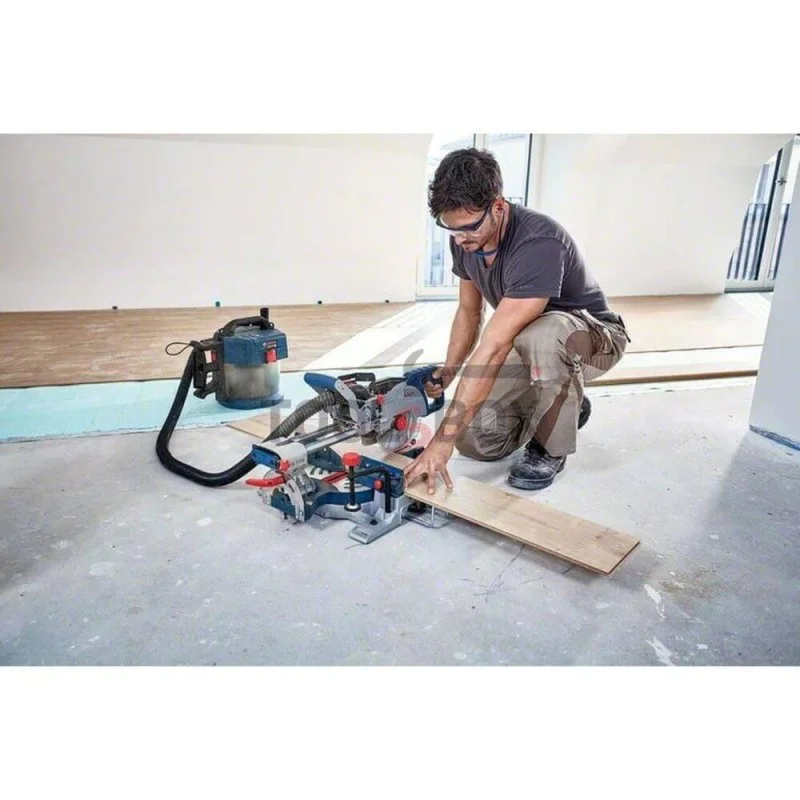 Cordless Immersion Circular Saw BOSCH BITURBO GCM 18V-216 SOLO