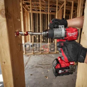 Акумулаторен Винтоверт Milwaukee M18FPD2-0, Безчетков ,135 Nm