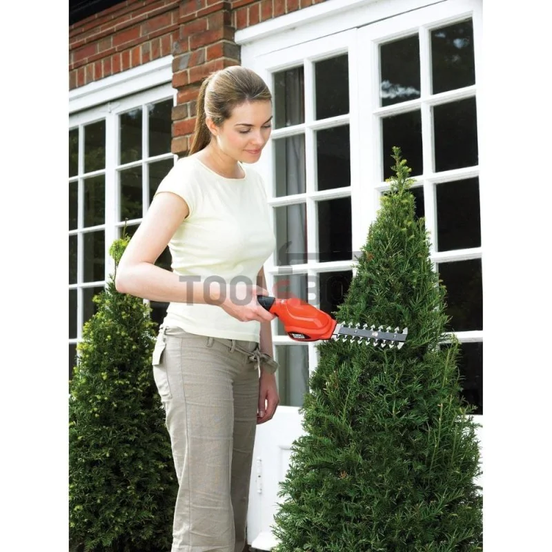 Cordless Grass Shears Black & Decker GSL700, 7 V