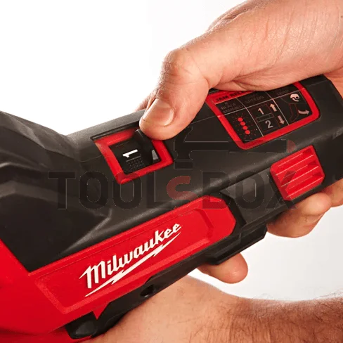 MILWAUKEE M12CC-0 Cordless Cable Cutter / 4933431600