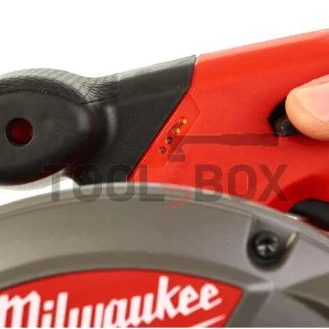 Milwaukee M12CCS44-402C Cordless Brushless Hand Saw / 4933448235