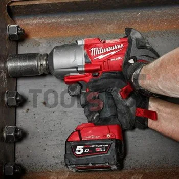 Безчетков гайковерт Milwaukee M18 ONEFHIWF34-0X / 2 034 Nm 3/4"