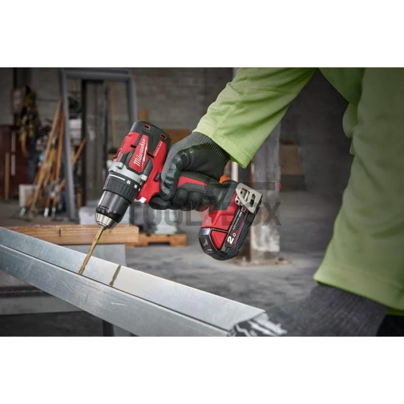 Milwaukee M18 CBLDD-202C brushless screwdriver, 60Nm 2-speed