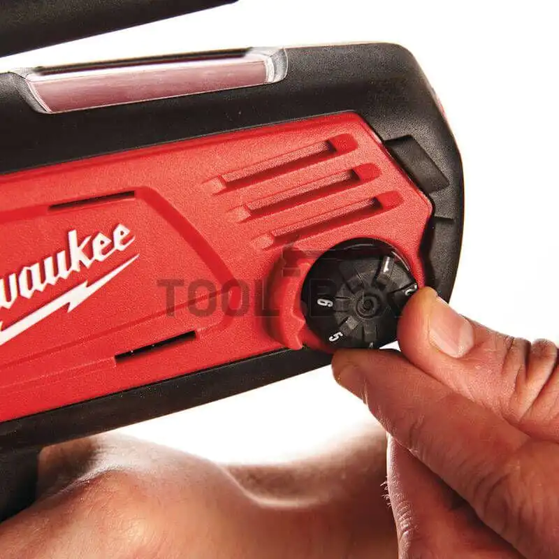 Milwaukee C18PCG/600T-201B cordless pistol