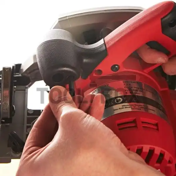 Milwaukee CS 60 / 184 MM CIRCULAR SAW 4933419225