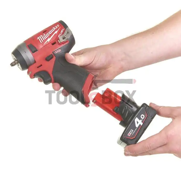 Cordless wrench Milwaukee M12 FIW14-0