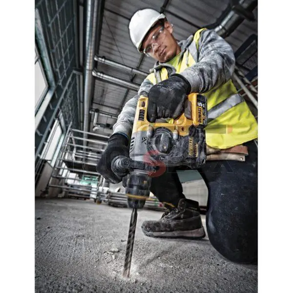 Cordless Punch DeWALT DCH273P2 , 18V
