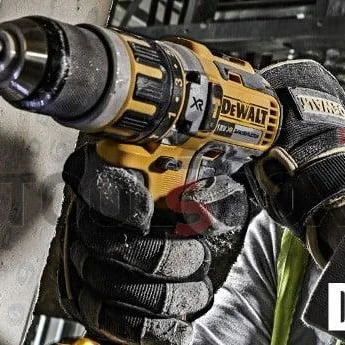 Ударен Винтоверт бормашина акумулаторен DeWALT DCD795S1 , 18V 1 батерия , зарядно и куфар